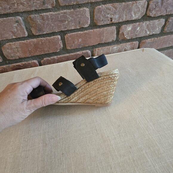 Eric Michael Espadrill Sandal Size 5 Black Elastic Straps - Picture 7 of 11